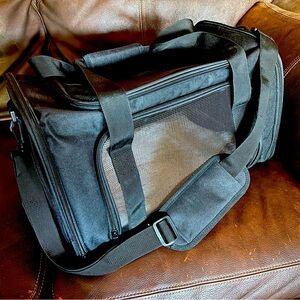 Trusty Pup Pet Carrier Medium
